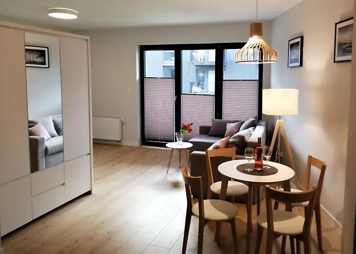 Nad Morzem Kolo Brzegu Kołobrzeg